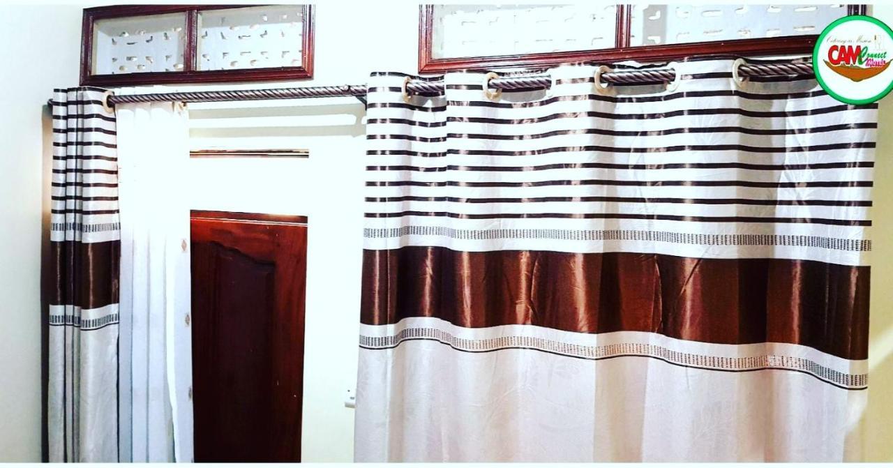 Cam Connect Motel Koboko Bagian luar foto